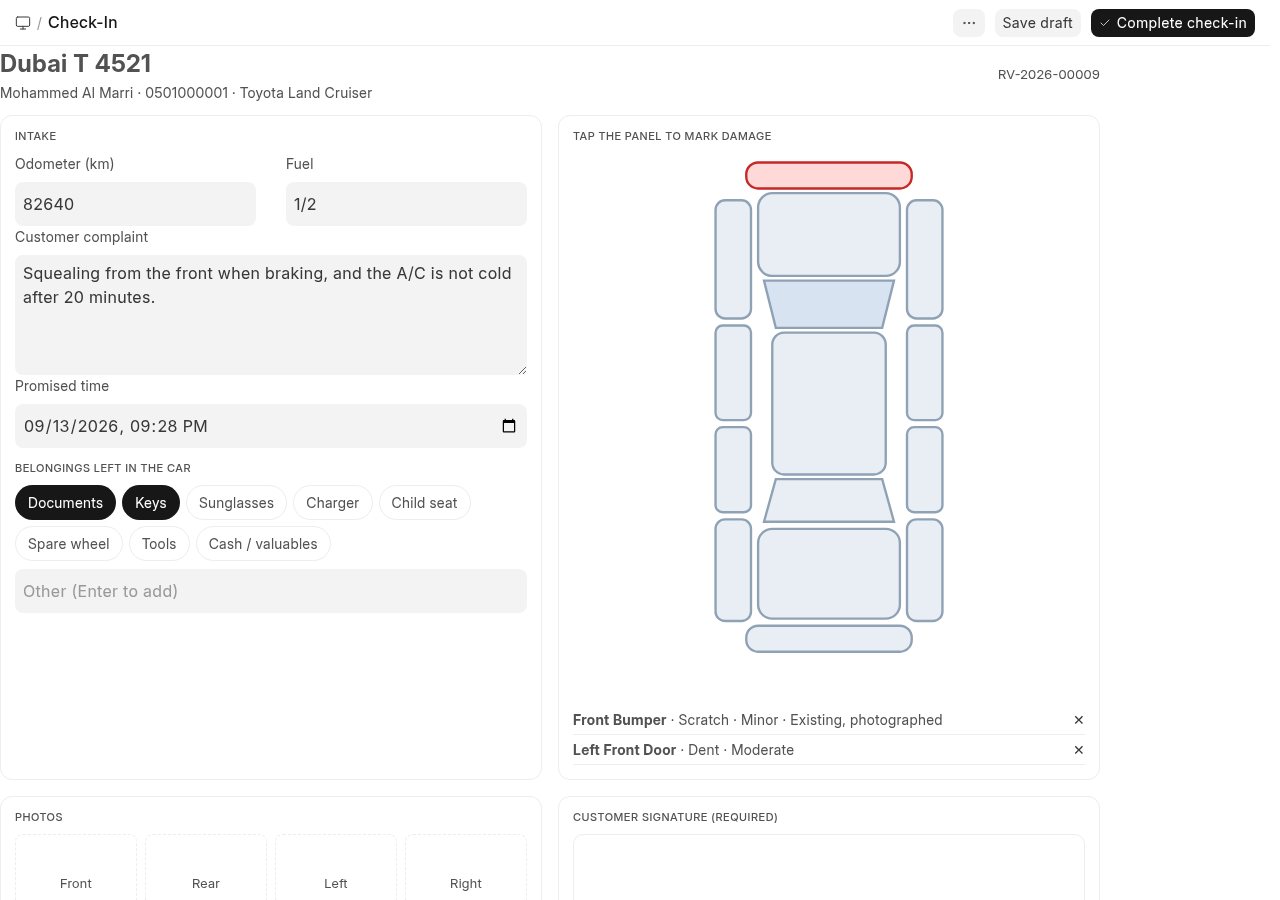 GaragePro tablet check-in with odometer, fuel level, complaint, belongings and a vehicle diagram with two damaged panels marked